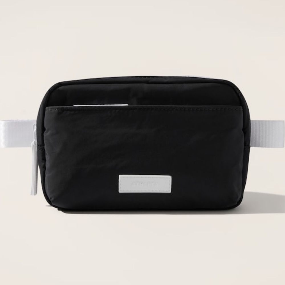 Athleta All about crossbody belt bag black & white new with tags nwt!